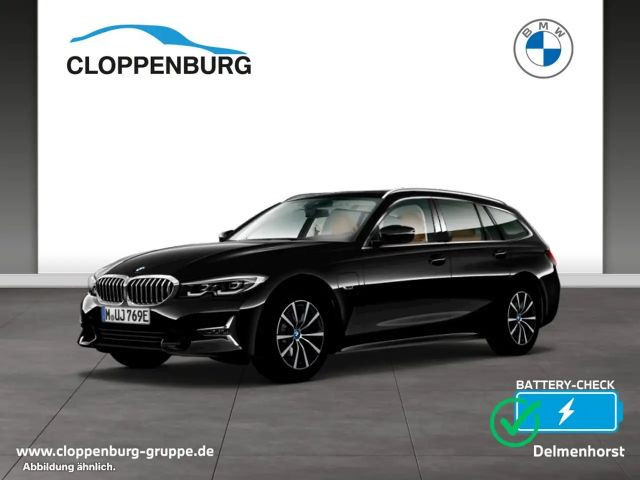 BMW 3 Serie 330 Luxury Line Touring 330e