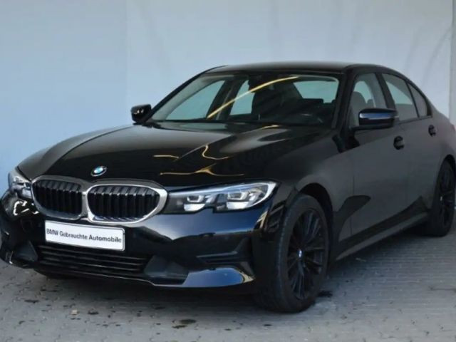 BMW 3 Serie 318 iA Lim. Klimaaut.Tempo.PDC.SHZ.DuLa.RDA.DAB.