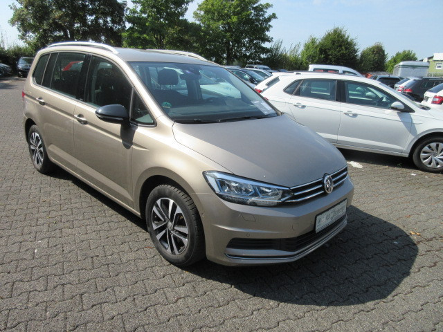 Volkswagen Touran DSG 1.5 TSI