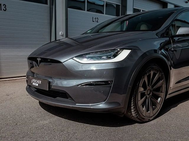 Tesla Model X Plaid