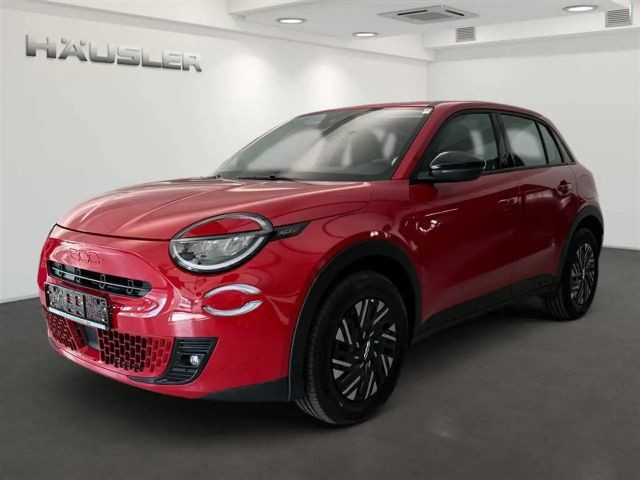 Fiat 600e (RED) LED, PDC, Apple CarPlay