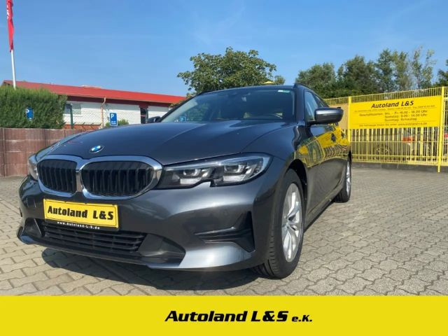 BMW 3 Serie 320 Touring Advantage pakket