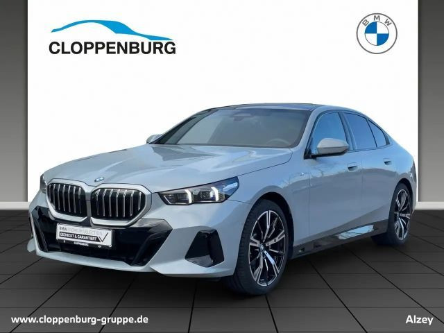 BMW 5 Serie 520 M-Sport Sedan 520i