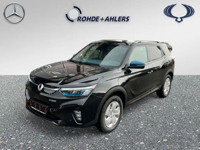 SsangYong Korando e-Motion TITANIUM +LEDER+ABSTANDSPILOT