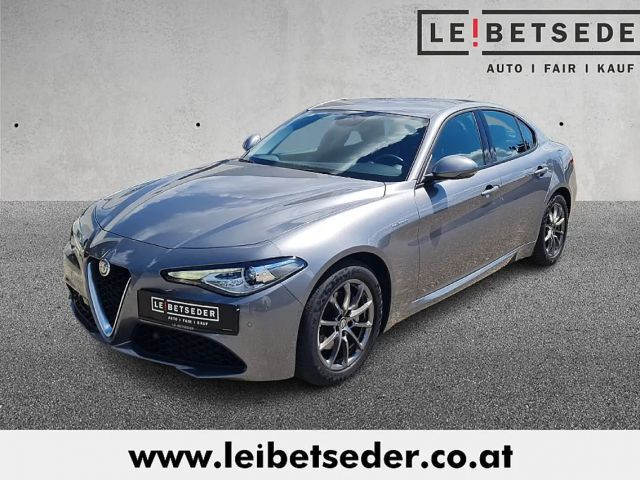 Alfa Romeo Giulia Super RWD