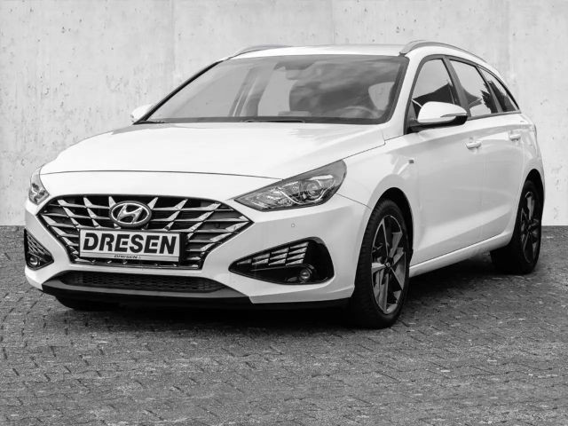 Hyundai i30 Trend Hybrid