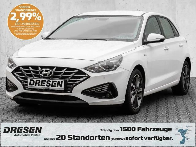 Hyundai i30 T-GDi Trend Blue drive