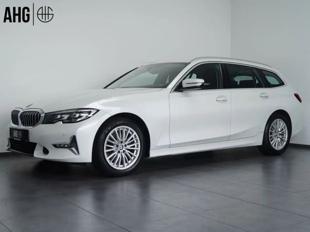 BMW 3 Serie 320 Luxury Line xDrive Touring 320d