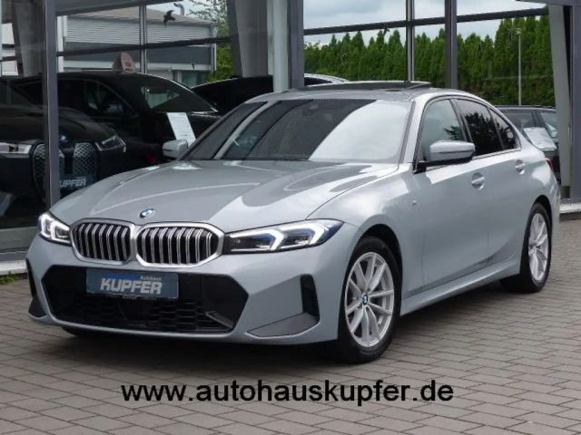 BMW 3 Serie 320 ix Drive M Sportpak°AHK°ACC Ad.LED°el.Sitze