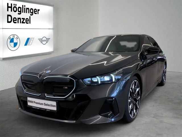 BMW i5 xDrive