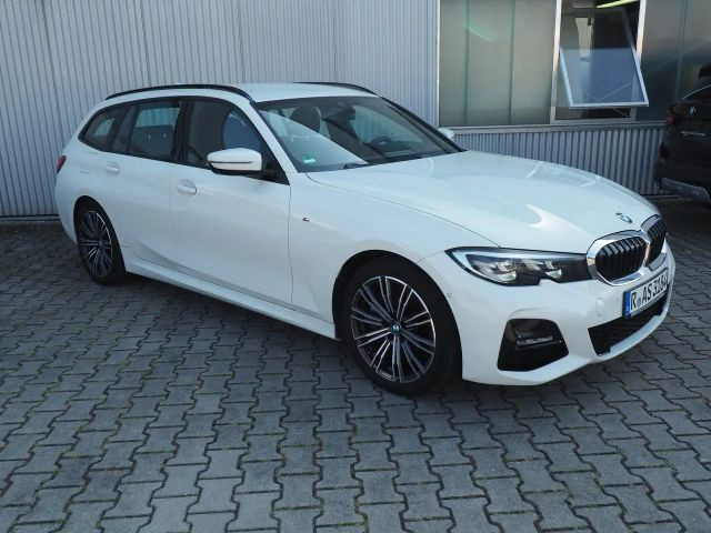 BMW 3 Serie 320 M-Sport Touring 320i