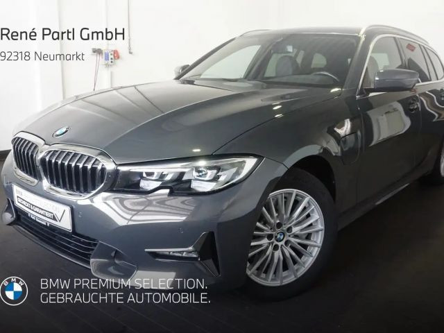 BMW 3 Serie 330 Luxury Line Touring 330e