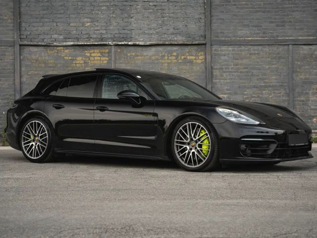 Porsche Panamera E-Hybrid Sport Turismo Platinum Edition