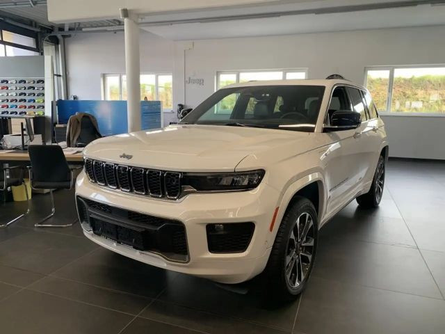 Jeep Grand Cherokee Overland Hybrid