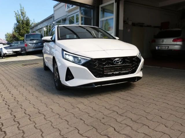 Hyundai i20 ADVANCED  VOLL-LED LHZ SHZ APPLE KLIMAAUT.