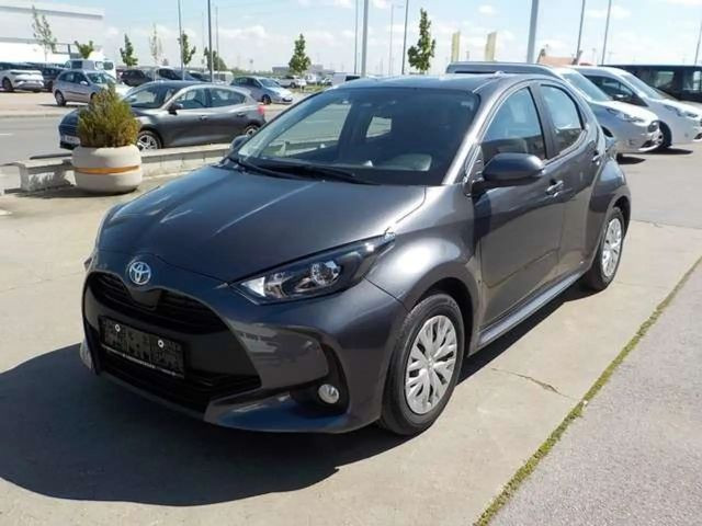 Toyota Yaris Active VVT-i