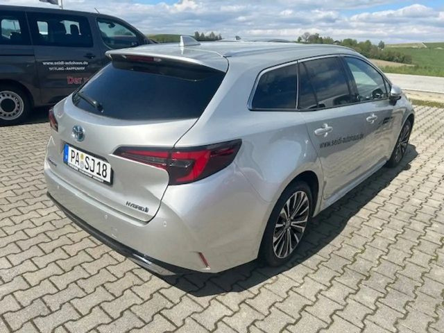 Toyota Corolla Team D Touring Hybride