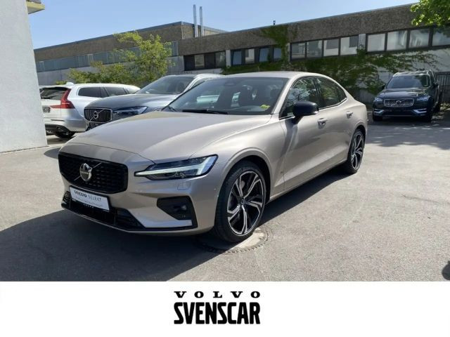 Volvo S60 AWD Ultimate Dark