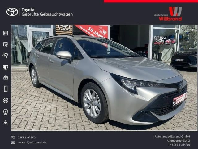 Toyota Corolla Business Touring Hybride