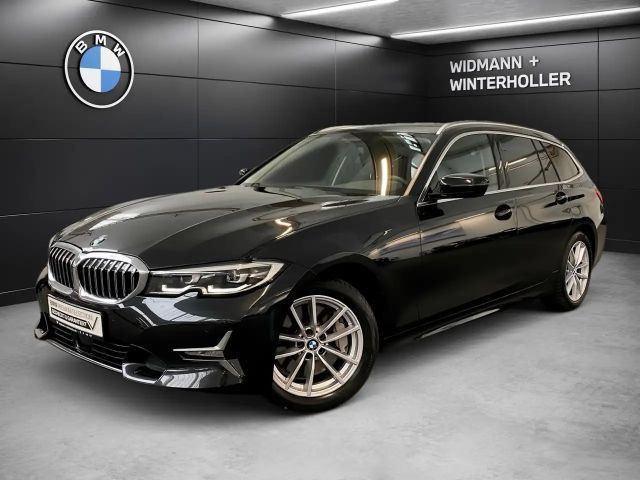 BMW 3 Serie 330 Luxury Line Touring 330i