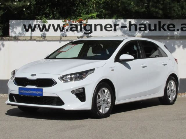 Kia Ceed 1,4 MPI Silber