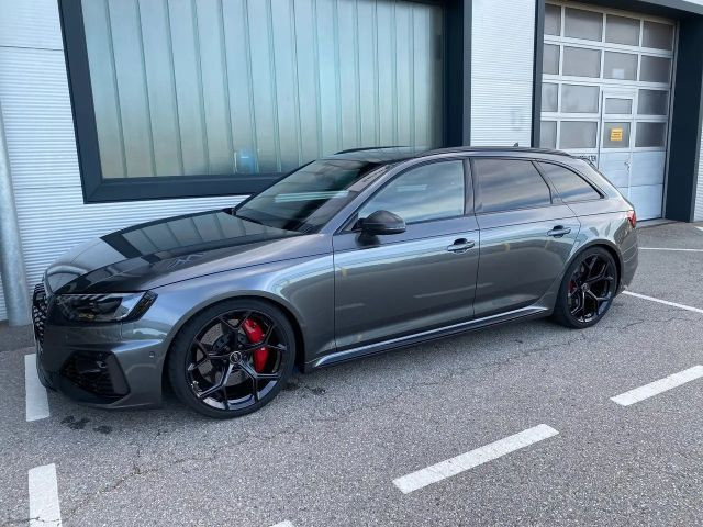 Audi RS4 Avant