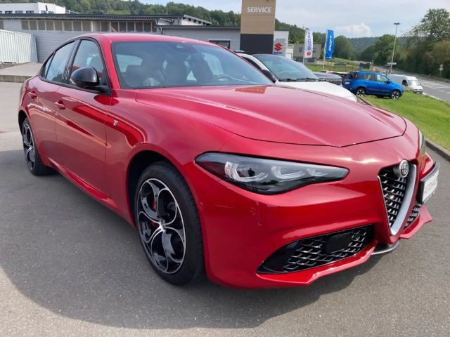 Alfa Romeo Giulia TI Turbo Q4 AT8