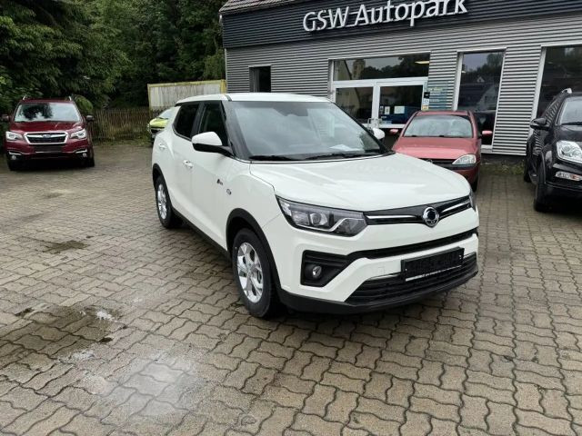 SsangYong Tivoli TIVOLI AMBER 1.5 P 163 6MT 2