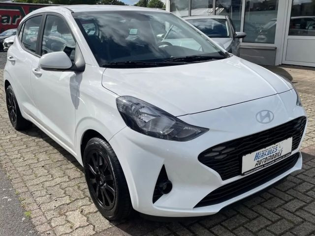 Hyundai i10 1.0