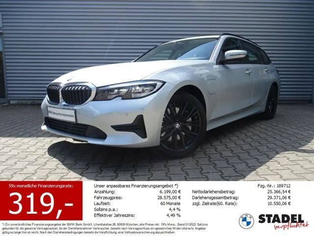 BMW 3 Serie 330 xDrive Touring Advantage pakket 330e