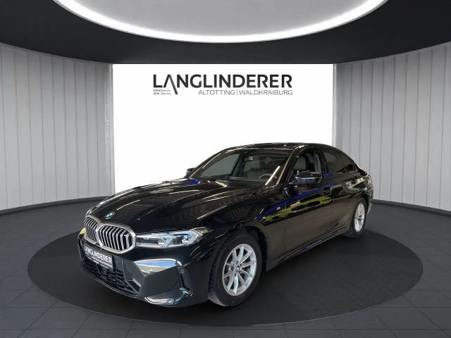 BMW 3 Serie 320 M-Sport Limousine 320i