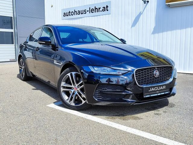 Jaguar XE S D200 AWD