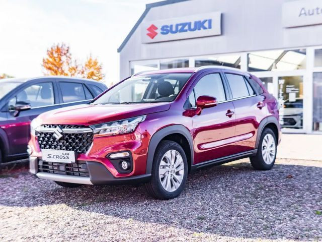 Suzuki S-Cross Hybrid