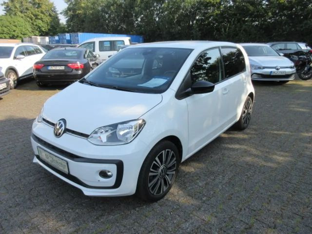 Volkswagen up! Active