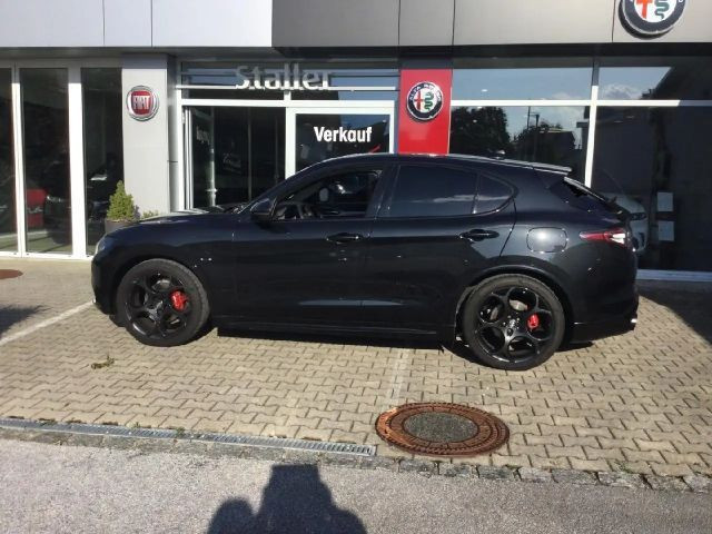 Alfa Romeo Stelvio Q4