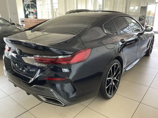 BMW M850 xDrive Coupé