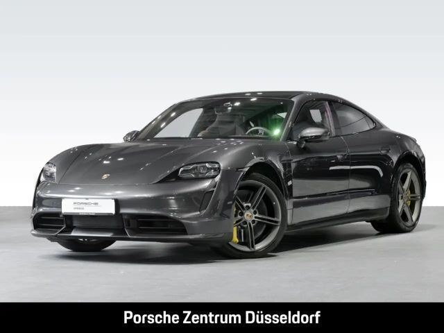 Porsche Taycan S Turbo