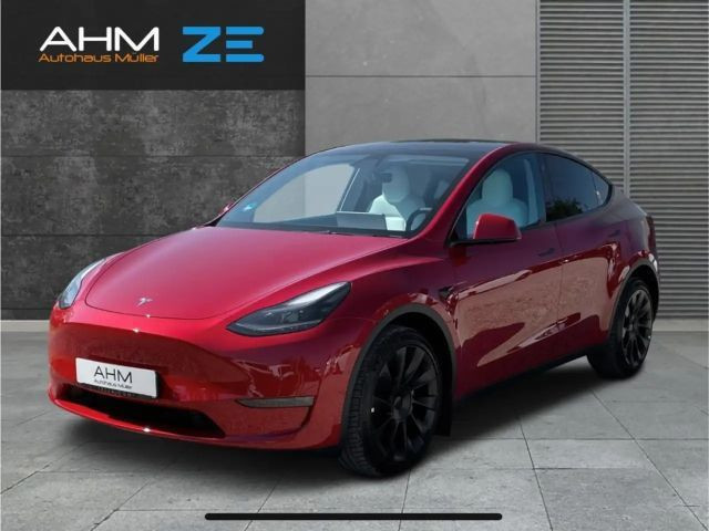 Tesla Model Y RWD