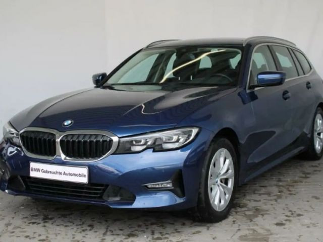 BMW 3 Serie 330 xDrive Touring Advantage pakket