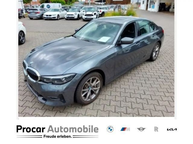 BMW 3 Serie 330 Sport Line Limousine 330e