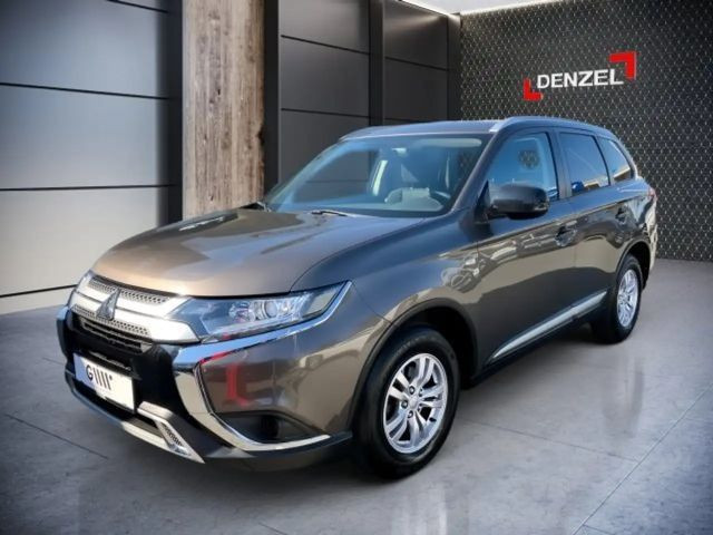 Mitsubishi Outlander Invite MIVEC