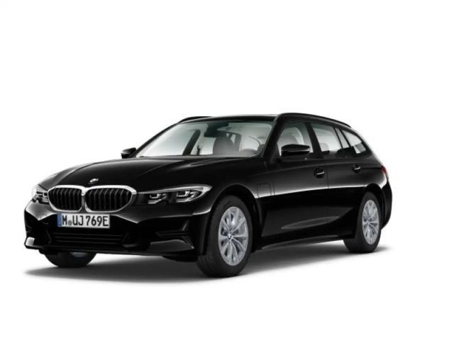 BMW 3 Serie 330 xDrive Touring Advantage pakket 330e