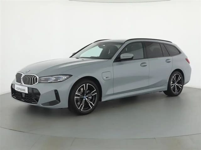 BMW 3 Serie 320 M-Sport xDrive Touring 320e