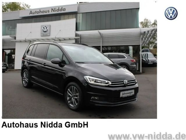 Volkswagen Touran DSG 1.5 TSI