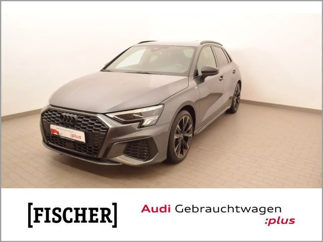 Audi A3 Sportback Sedan S-Line 35 TFSI