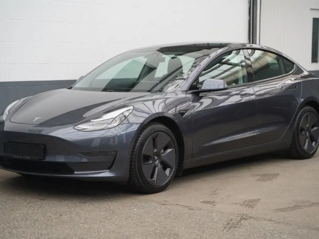 Tesla Model 3 Standard Range