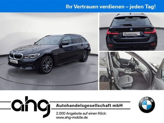 BMW 3 Serie 320 xDrive Sport Line Touring 320e