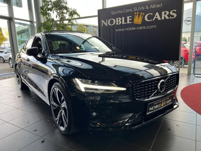 Volvo S60 AWD Ultimate Dark