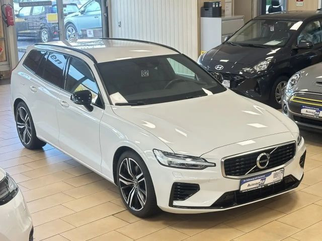 Volvo V60 AWD R-Design