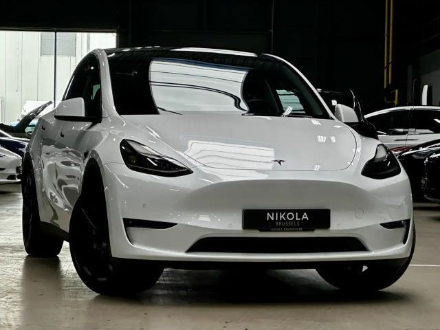 Tesla Model Y Long Range